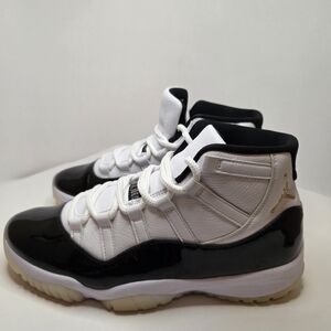 Air Jordan 11 Retro “Gratitude” - Size 10.5